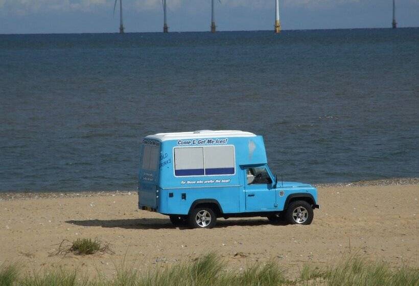 هتل Charming 1 Bed Lodge In Woodland Setting