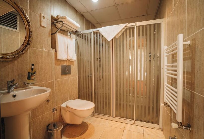 Отель Gulliver Mansion