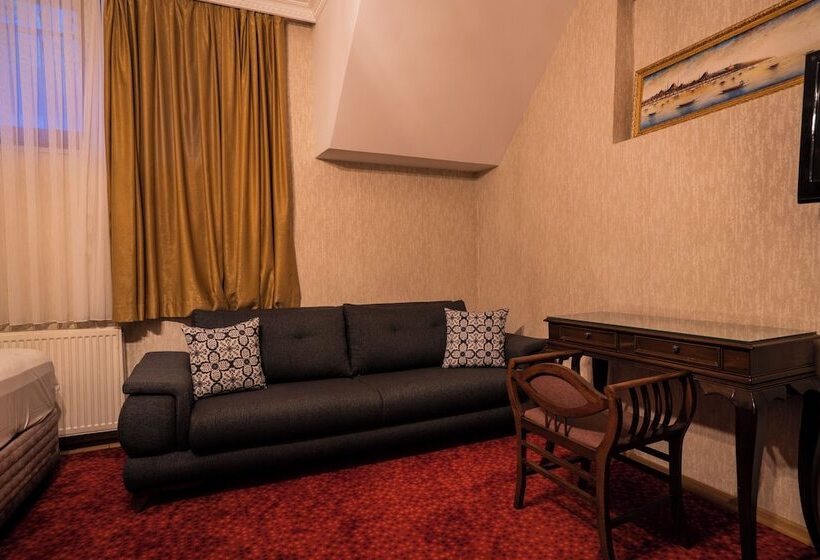 Отель Gulliver Mansion