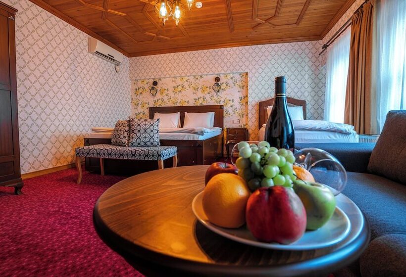 Отель Gulliver Mansion