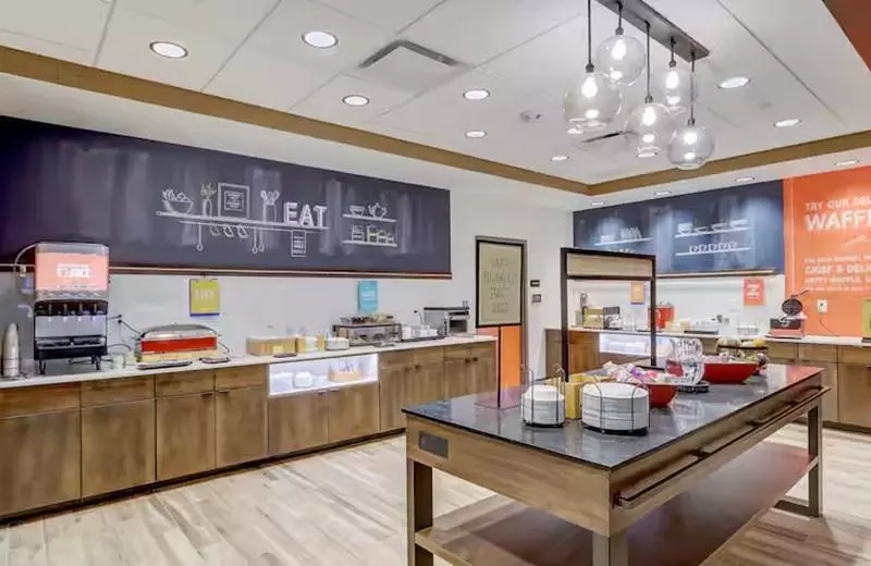 ホテル Hampton Inn & Suites Cincinnati Midtown Rookwood