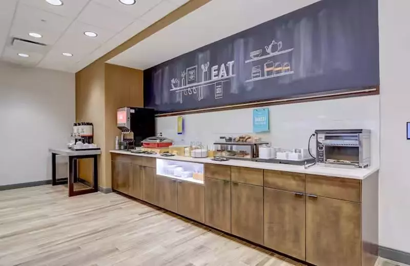 ホテル Hampton Inn & Suites Cincinnati Midtown Rookwood