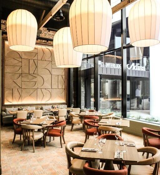 ホテル The Interlude