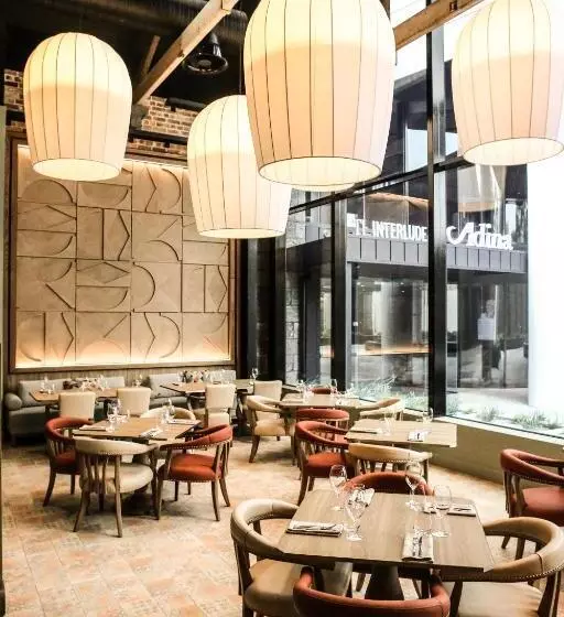 Hotelli The Interlude