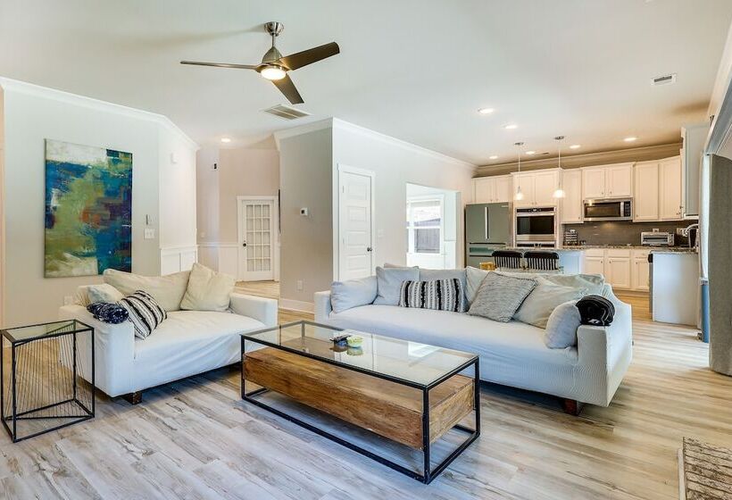 Huntsville Oasis W/ Basketball Court & Patio!