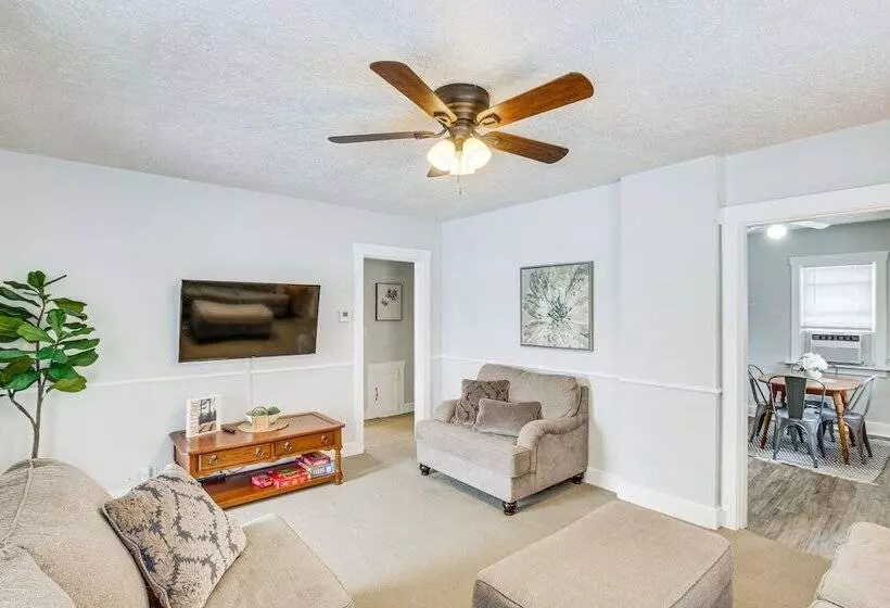 Hyde Park Home W/ Fire Pit: Near Hiking Trails!