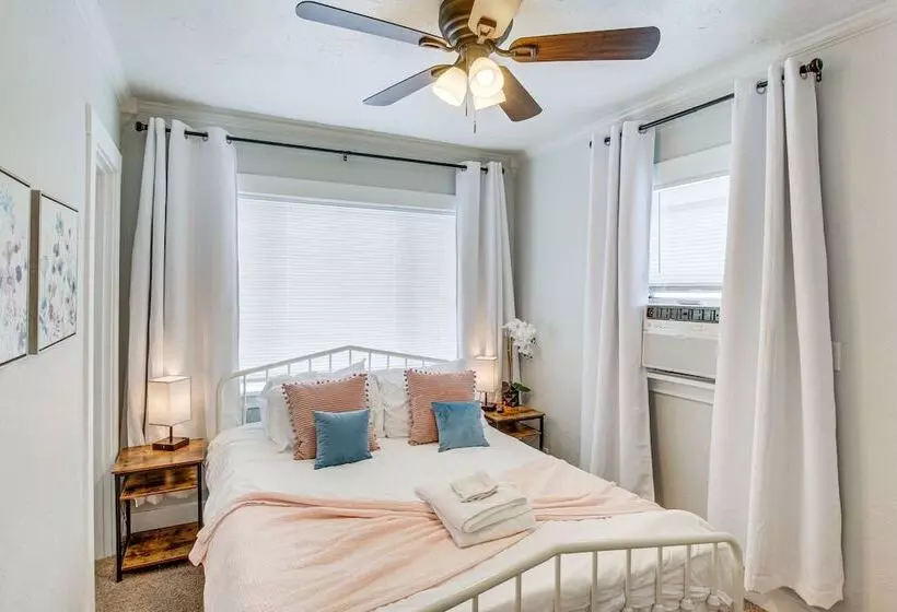Hyde Park Home W/ Fire Pit: Near Hiking Trails!