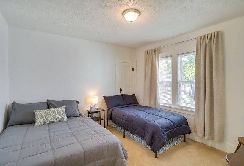 Lovely Home In South Bend: Walk To Notre Dame!