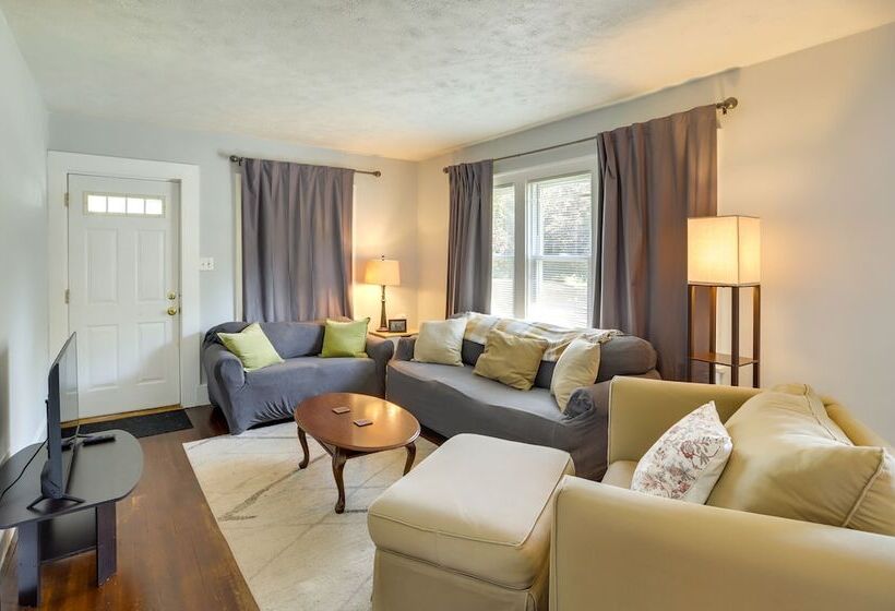 Lovely Home In South Bend: Walk To Notre Dame!