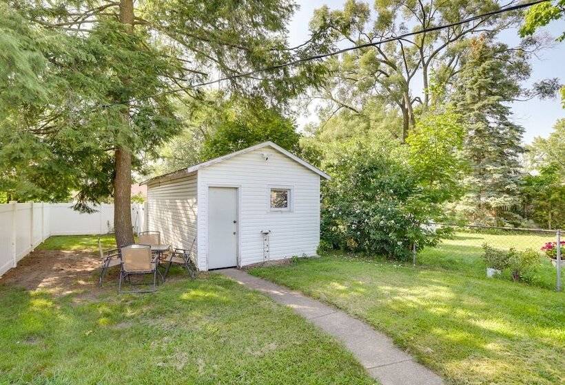 Lovely Home In South Bend: Walk To Notre Dame!