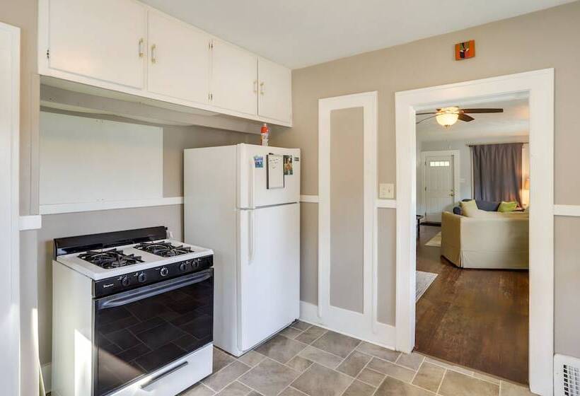 Lovely Home In South Bend: Walk To Notre Dame!