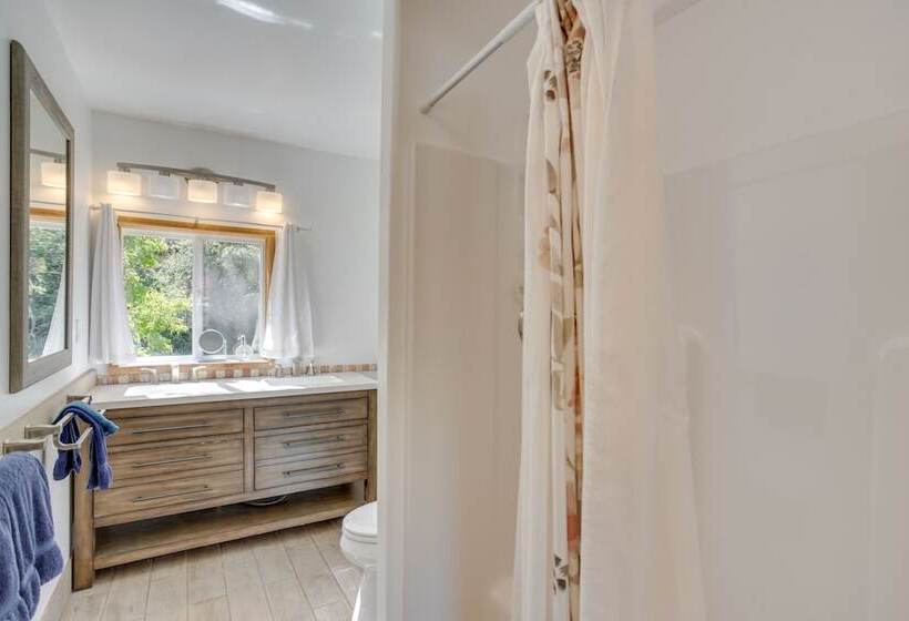 Magnificent Ouray Home W/ Deck & Mountain Views!