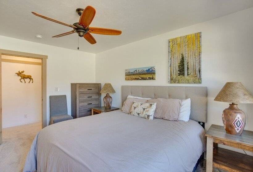 Magnificent Ouray Home W/ Deck & Mountain Views!