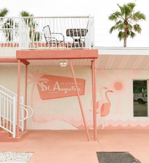 モーテル The Local St. Augustine