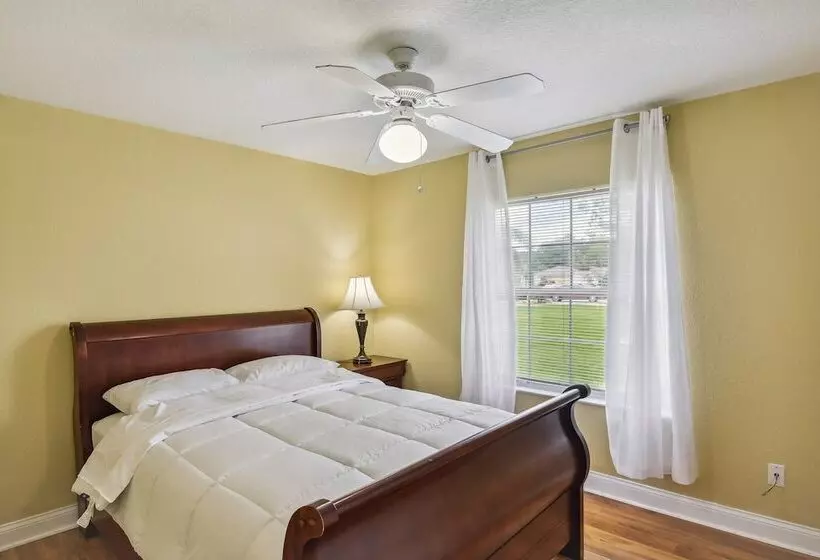 Palm Coast Escape: Screened Lanai, Saltwater Pool!