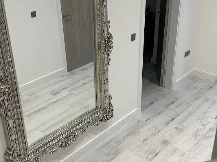 Residenssi Impeccable 4 Bed House In Trearddur Bay