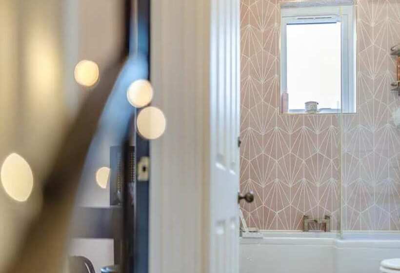 اقامتگاه Romantic 1 Bed House In Whitstable Real Gem !