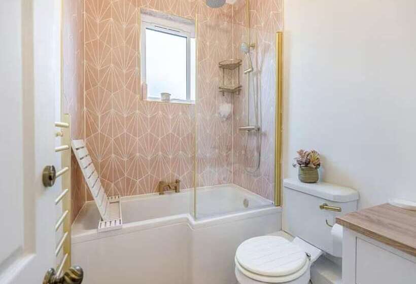 اقامتگاه Romantic 1 Bed House In Whitstable Real Gem !