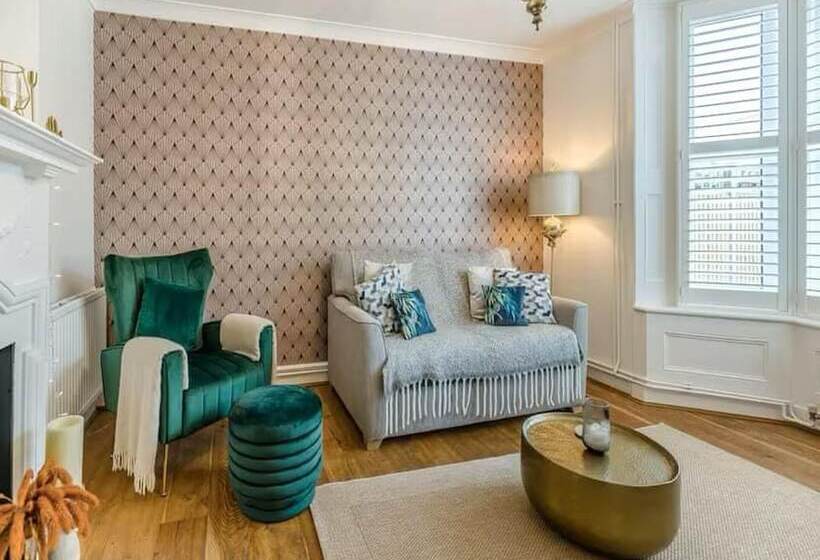 اقامتگاه Romantic 1 Bed House In Whitstable Real Gem !