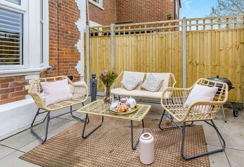 اقامتگاه Romantic 1 Bed House In Whitstable Real Gem !