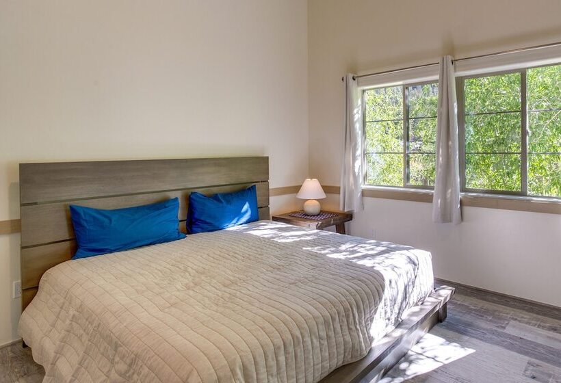 Riverfront Ouray Vacation Home ~ 1 Mi To Downtown!