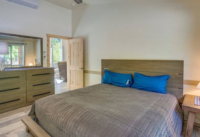 Riverfront Ouray Vacation Home ~ 1 Mi To Downtown!