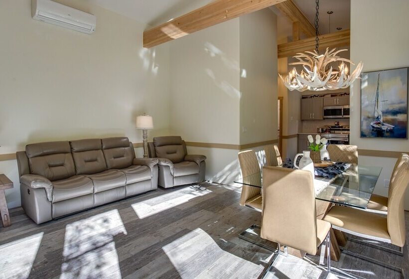 Riverfront Ouray Vacation Home ~ 1 Mi To Downtown!