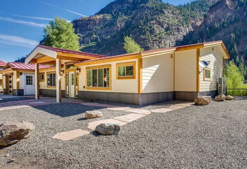Riverfront Ouray Vacation Home ~ 1 Mi To Downtown!