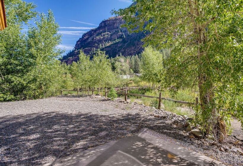 Riverfront Ouray Vacation Home ~ 1 Mi To Downtown!