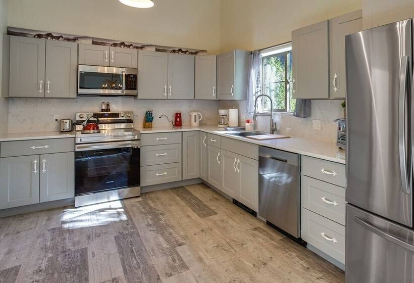 Riverfront Ouray Vacation Home ~ 1 Mi To Downtown!