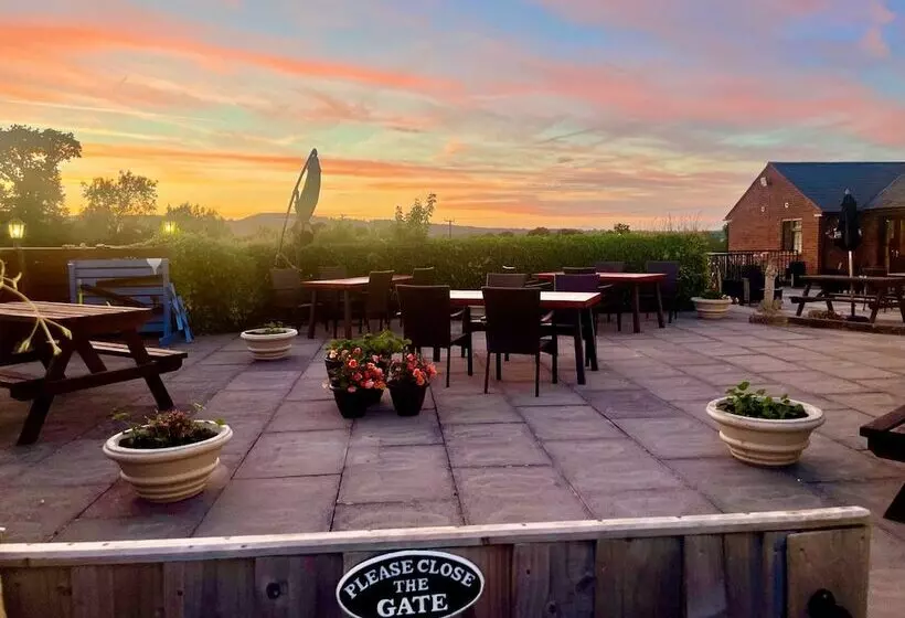 Royal Oak Country Inn And Restaurant