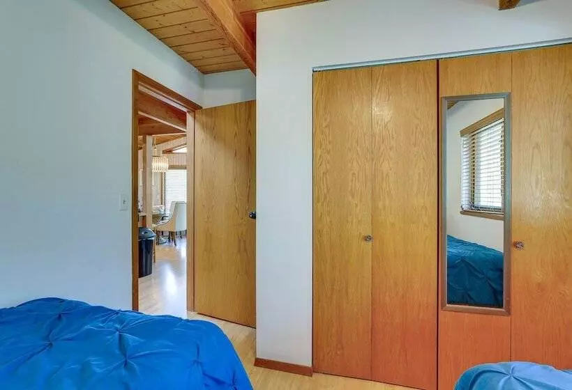 Scenic Siesta Key Home ~ 1 Mi To Village & Beach!