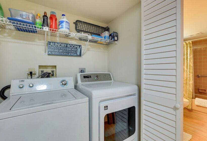 Scenic Siesta Key Home ~ 1 Mi To Village & Beach!