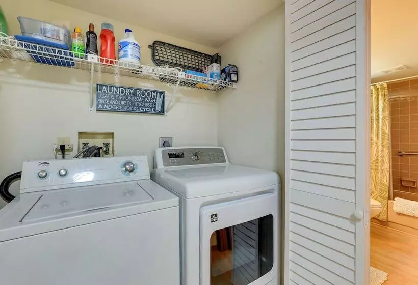 Scenic Siesta Key Home ~ 1 Mi To Village & Beach!