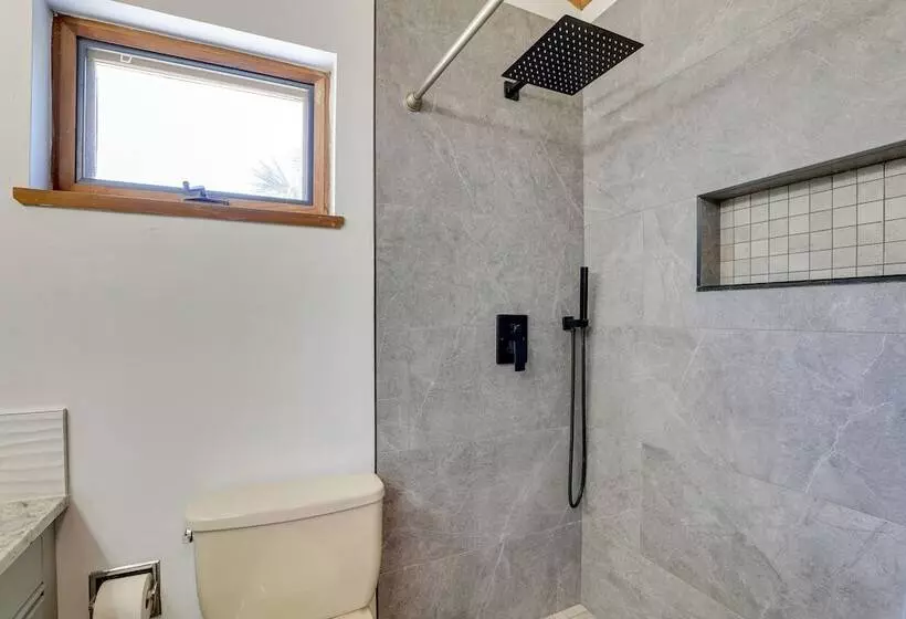 Scenic Siesta Key Home ~ 1 Mi To Village & Beach!