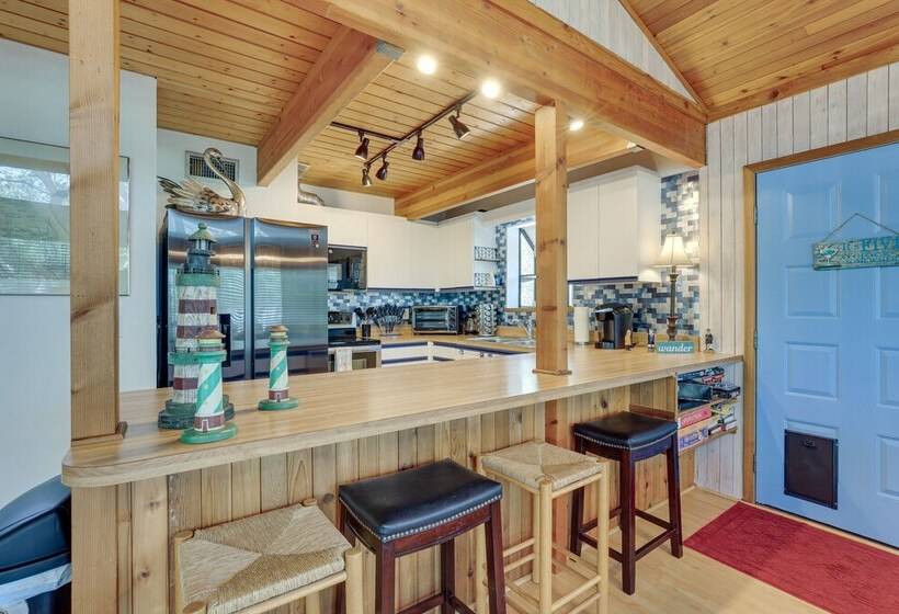 Scenic Siesta Key Home ~ 1 Mi To Village & Beach!