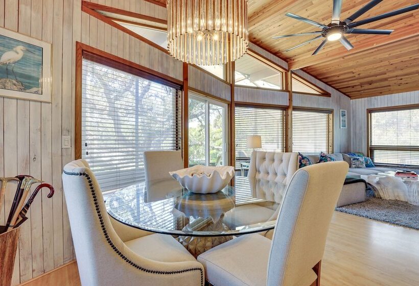 Scenic Siesta Key Home ~ 1 Mi To Village & Beach!