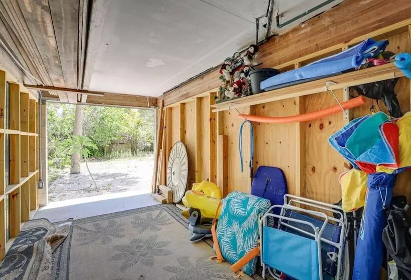 Scenic Siesta Key Home ~ 1 Mi To Village & Beach!