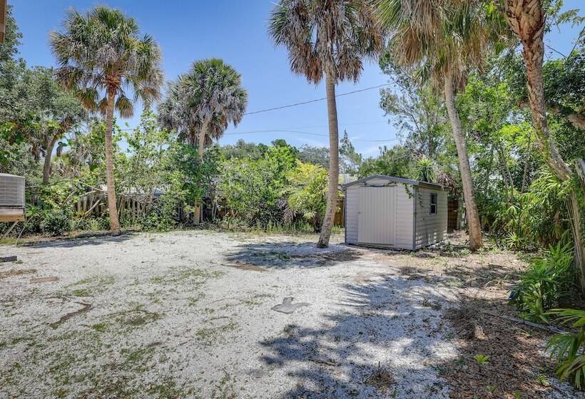 Scenic Siesta Key Home ~ 1 Mi To Village & Beach!