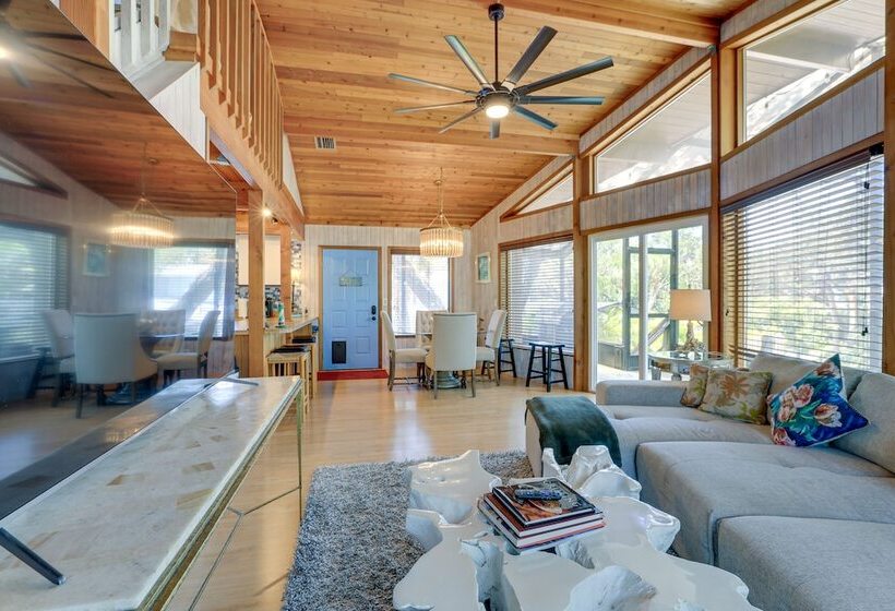 Scenic Siesta Key Home ~ 1 Mi To Village & Beach!