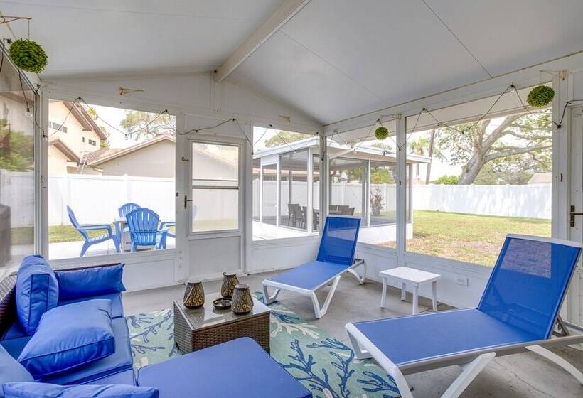 Seminole House W/ 2 Covered Lanais & Gas Grill!