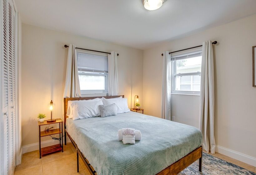 Seminole House W/ 2 Covered Lanais & Gas Grill!