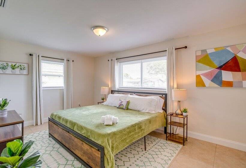 Seminole House W/ 2 Covered Lanais & Gas Grill!