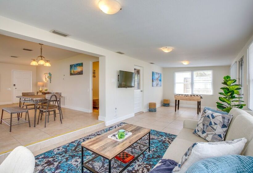 Seminole House W/ 2 Covered Lanais & Gas Grill!