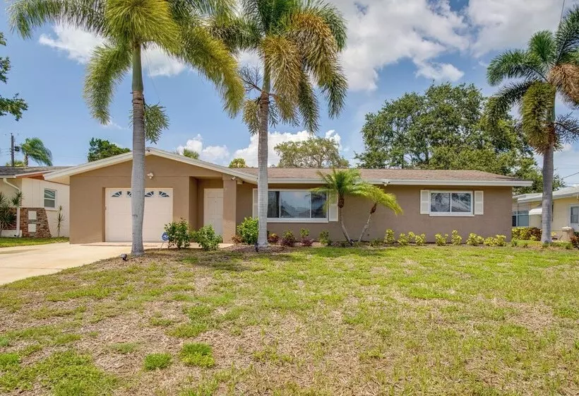 Seminole House W/ 2 Covered Lanais & Gas Grill!
