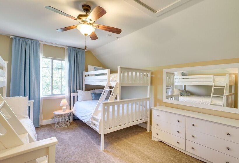 Spacious Utah Retreat W/ Deck, Grill & Fire Pit!