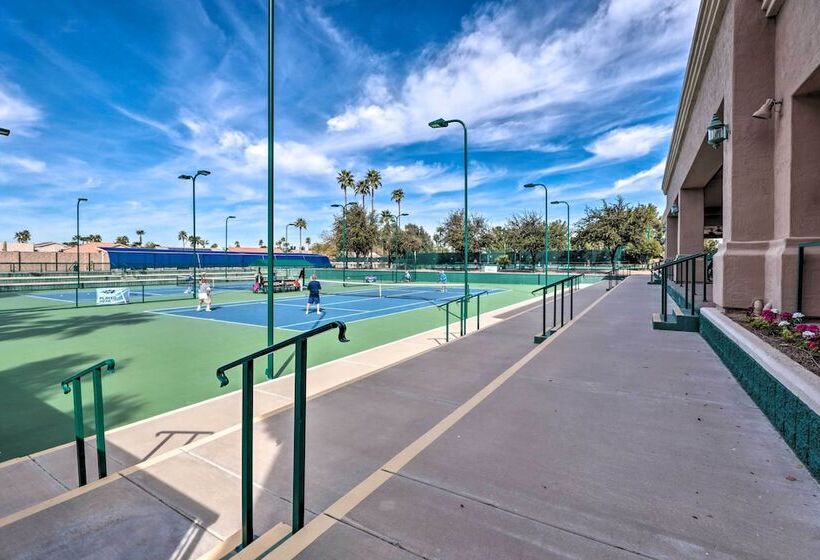 Sun Lakes Vacation Rental: Bbq Grill & Pool Access