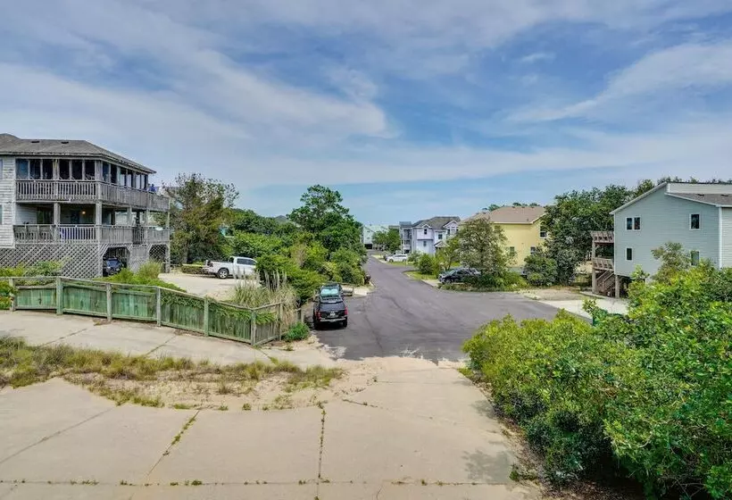 Sunny Corolla Home: Walk To Beach!