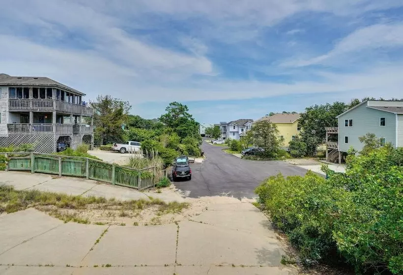 Sunny Corolla Home: Walk To Beach!