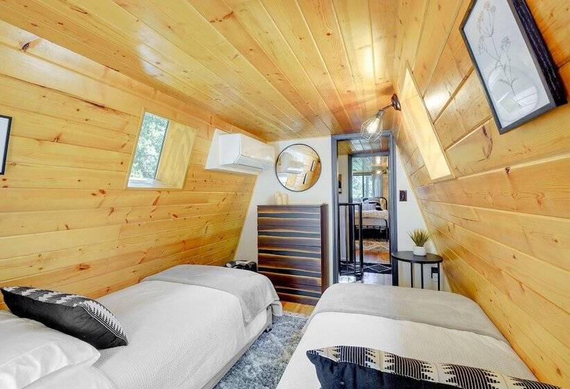 Near Prescott Nat L Forest:  The Hygge Hideaway